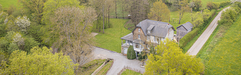                                                                                                                 Mitten in der Natur, weit weg von allem                        