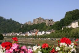 Burg von Bouillon in Provinz Luxemburg